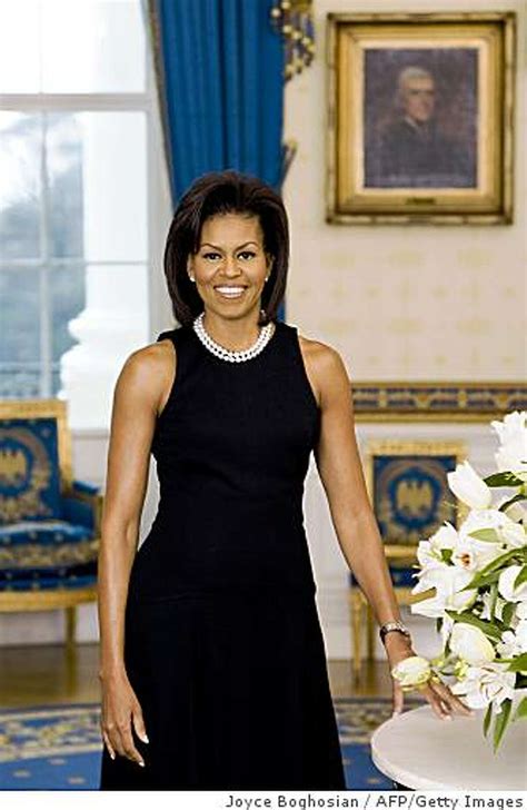 Michelle Obama S Bare Arms Stir Controversy