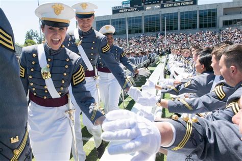 At West Point Millennial Cadets Say Rigid Military Career Tracks Are