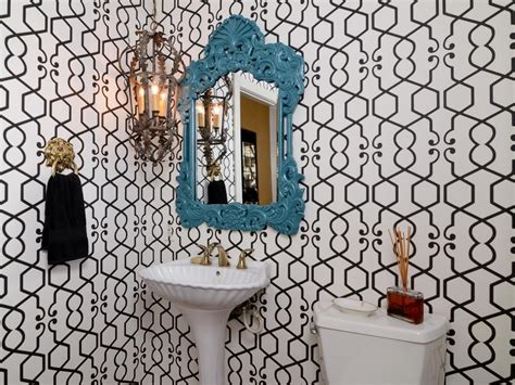 A Small Bathroom Evokes A Traditional Feel Thanks To Black And White