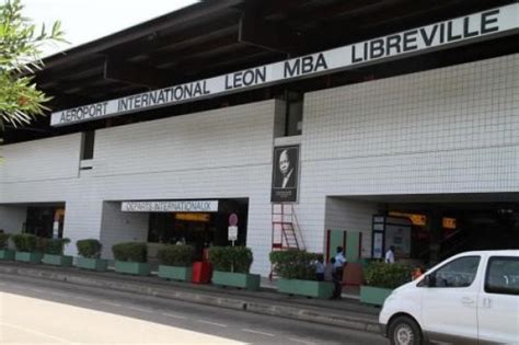 Aéroport De Libreville Lasecna Recommande Le Réaménagement Des