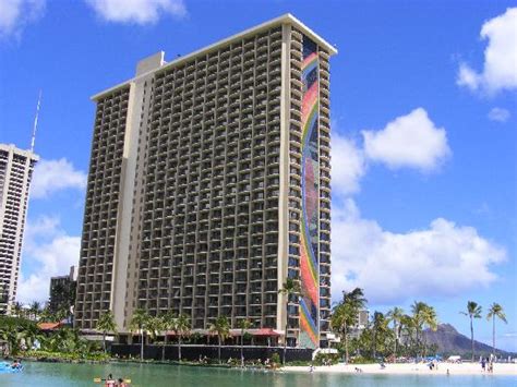 Rainbow Tower Picture Of Hilton Hawaiian Village Waikiki