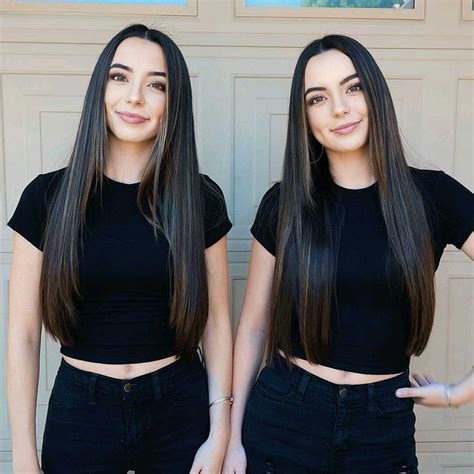 Vanessa And Veronica Merrell The Famous And Beautiful Twins Blogger Have Nearly 5 Million