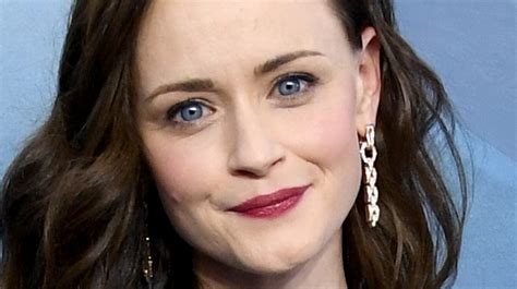 The Gilmore Girls Co Stars Alexis Bledel Dated During The Show