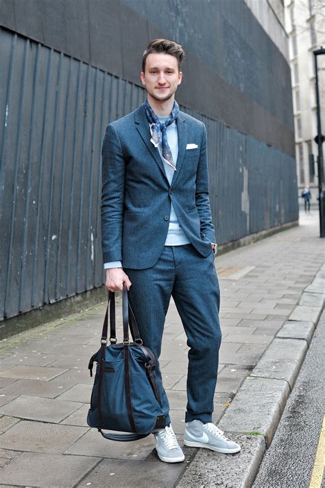 Tips From Fashion Insiders On How To Wear Sneakers With A Suit The