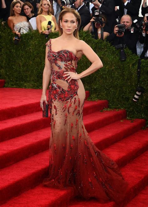 Jennifer Lopez Looked Hot Stunning And Sexy At The Met Gala In NYC