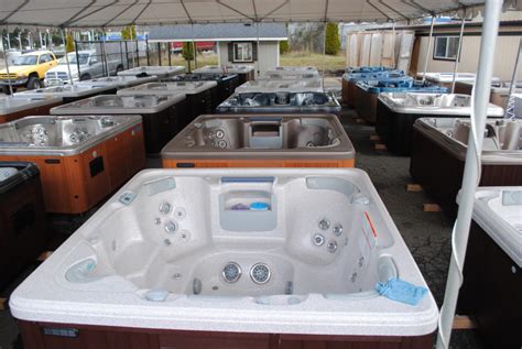 Our experts are well versed in everything jacuzzi® hot tubs, meaning we can assist you long after the initial sale with any question or inquiry that you may have. Used Hot Tubs for Sale - Hot Tub Insider