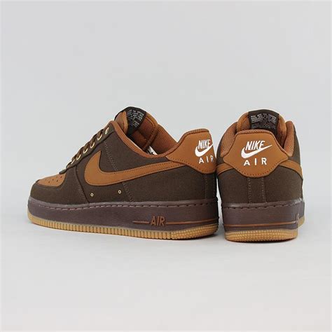 Tênis Nike Air Force 1 Marrom