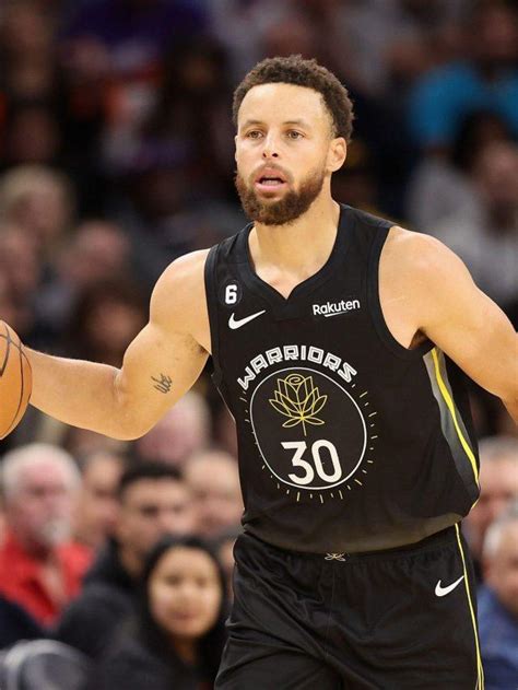 Nba Stephen Curry Scores Of 36 Points To Lead Warriors Motive Stories