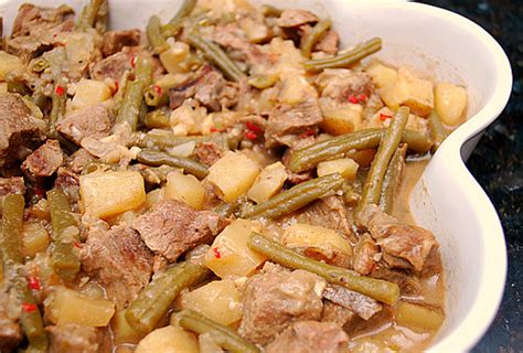 Excitement is building in the air as the day 25th of december draws closer. Green Bean Bredie (Lamb and Green Bean Stew) - What's Cookin, Chicago