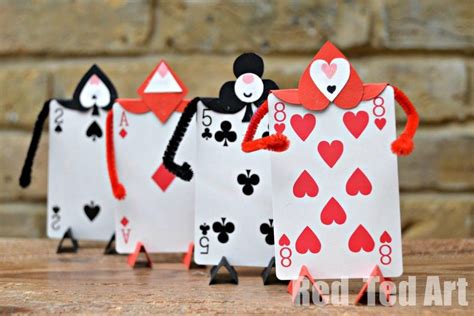 14 Awesome Crafts Made With Playing Cards