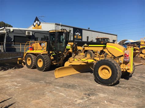 Caterpillar 16m Grader Western Plant Hire For Hire