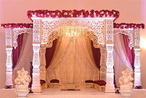 Rajasthan Mandap By Weddingking Mandap Wedding Mandap Flower Ceiling