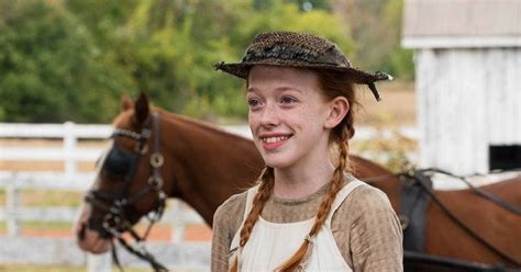 Alcune informazioni di base su anna, la nuova serie netflix prodotta in canada a partire dal celebre romanzo anna dai capelli rossi di lucy maud montgomery. Anne With An E season 3 Netflix release date: Will there ...
