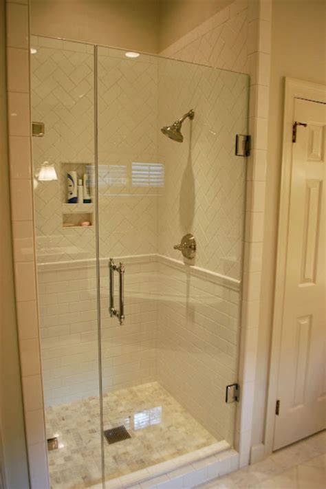 Plus, the continuation of the tile floor without a shower lip helps a lot. Amazing Bathroom Shower Ideas for Small Bathroom 92 - GooDSGN