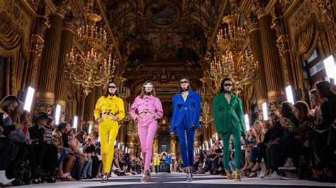 As Paris Fashion Week Is Streamed Critics Look To Future Nbc Chicago