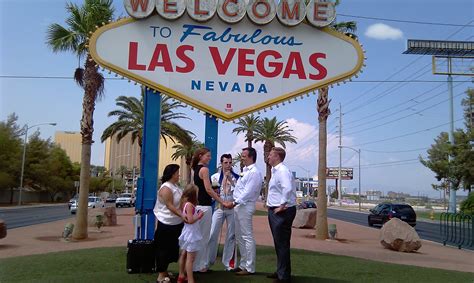 Sign Sign Everywhere A Signviva Las Vegas Weddings Blog
