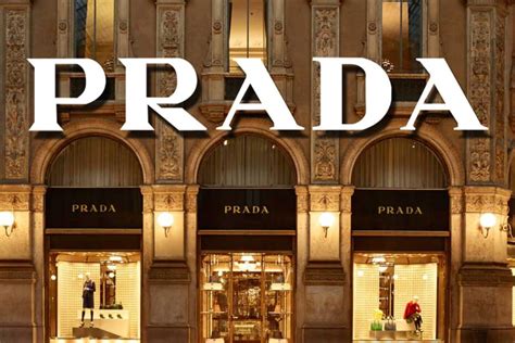 Il Logo Prada La Sua Storia E I Suoi Elementi The Color Blog