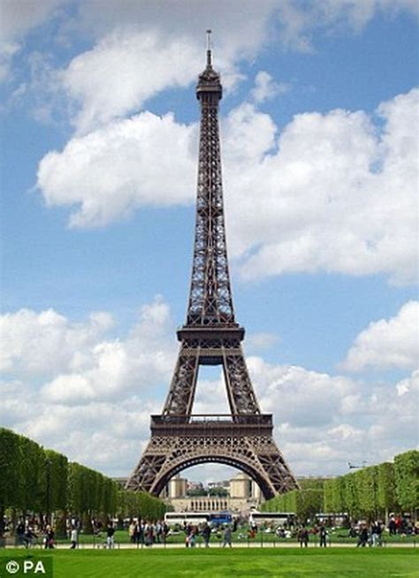 Valued At Â£344 Billion Eiffel Tower Is The Most Expensive Monument In