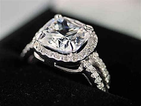 Diamond Simulant Engagement Rings - reliablecounter blog
