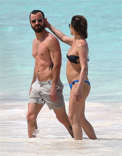 Jennifer Aniston Nude Walking On The Beach
