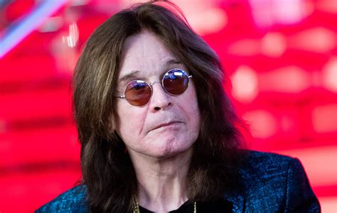 Ozzy Osbourne Is Now Breathing On His Own After Pneumonia Scare