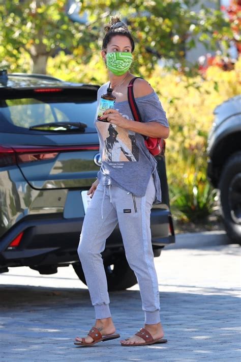 Whole turkey reserve by the each, sold by the lb. Brooke Burke - shopping at Whole Foods in Malibu | GotCeleb