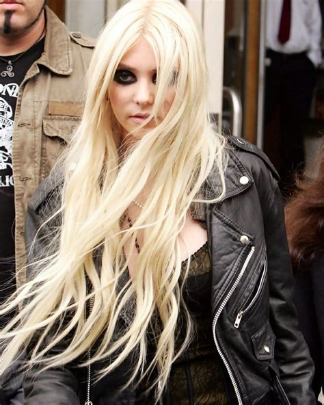 Followme On Twitter And Instagram Fcsweetthingsbr Taylor Momsen