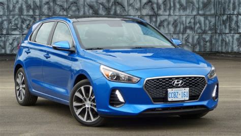 An edgy new look should help the 2019 hyundai elantra stand out in the compact car melange. 2019 Hyundai Elantra GT Sport Colors, Release Date ...