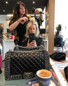 Pr Queen Roxy Jacenko Gets Pampered At Bondi Salon Daily Mail Online