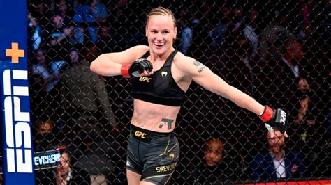 Ufc Womens Flyweight Champion Valentina Shevchenko Expects 135 Pound Title Fight This Year