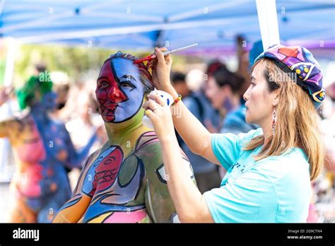 Nyc Bodypainting Day Hi Res Stock Photography And Images Alamy