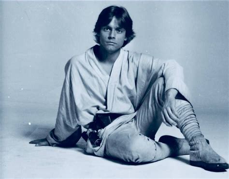 Luke Skywalker Seated Light Blue Photo Anh Bts 02 Mark Hamill Luke