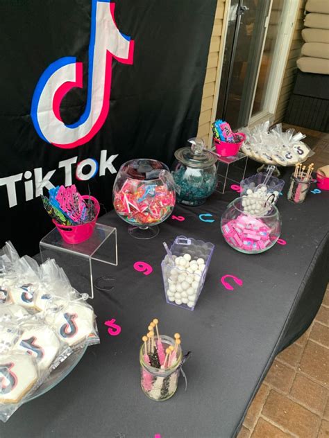Tik Tok Candy Bar Candy Birthday Cakes Birthday Party For Teens 11th