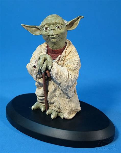 Attakus Yoda Statue 2001