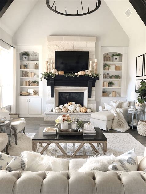 38 The Best Fall Living Room Decor Ideas Because Autumn Is Coming