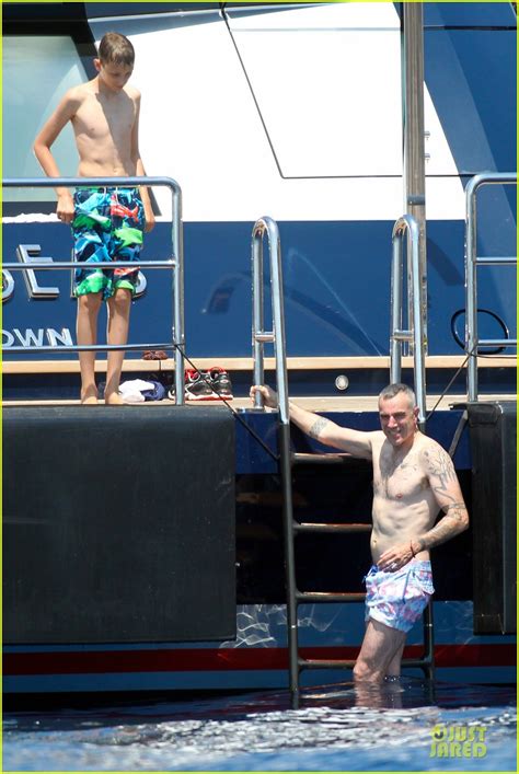 Daniel Day Lewis Shirtless Yacht Vacation In Italy Photo