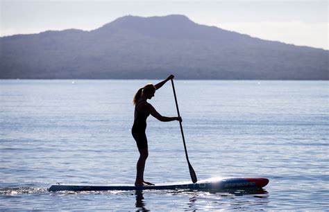 Standup Paddle Boarding Auckland Views To Die For