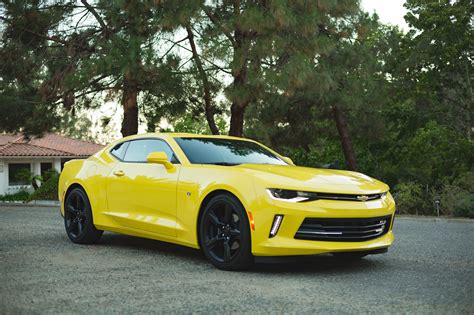 Review 2016 Chevrolet Camaro 20 Turbo Is For Hot Hatch Lovers Carscoops