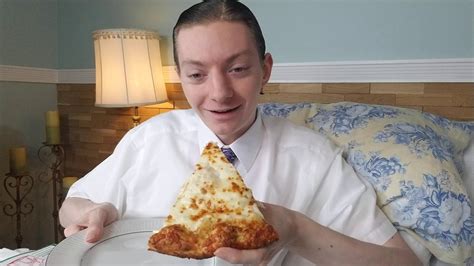 Is Papa John S Extra Cheesy Alfredo Pizza Too Cheesy Youtube