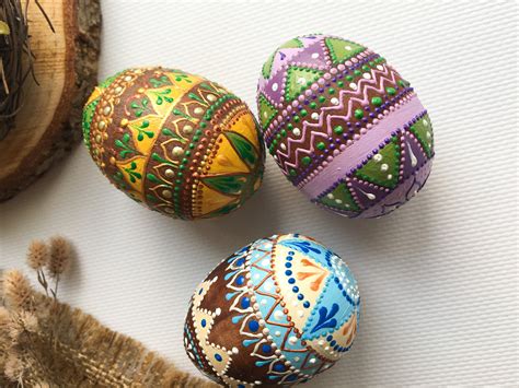 Easter Eggs Set Of 3 Hand Painted Wooden Easter Eggs Easter Etsy