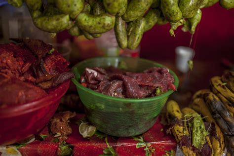 You might want to consider using the least expensive, regular ground beef in dishes that require you to brown the meat, because you can drain off most of the fat but still keep the beefy flavour. Ground Beef or Turkey Jerky | Recipe | Beef jerky recipes