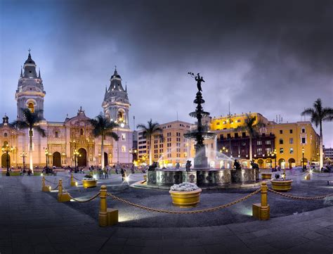 La Plaza De Armas De Lima Images And Photos Finder