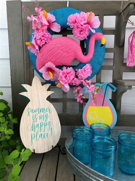 How To Make A Summer Flamingo Wreath Flamingo Room Decor Flamingo