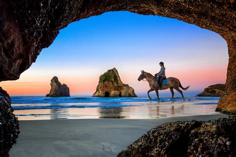 Cave Of Wharariki Beach Sueden Neuseeland Reisten Outdoor Reiseblog