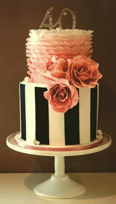The cake that had every curious eye glued to it. 8fe4e711bf6264949250fd5e488d648a.jpg 545×960 pixels ...