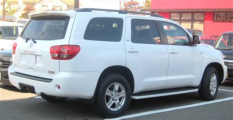 Filetoyota Sequoia Sr5 Rear Wikimedia Commons