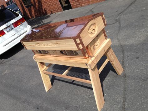 A top bar beehive (aka: Langstroth Top-Bar Long Box by Eco Bee Box | ECO BEE BOX ...