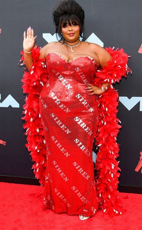 Lizzo From Best Dressed Celebrities At The 2019 Mtv Vmas Nice Dresses Celebrity Dresses