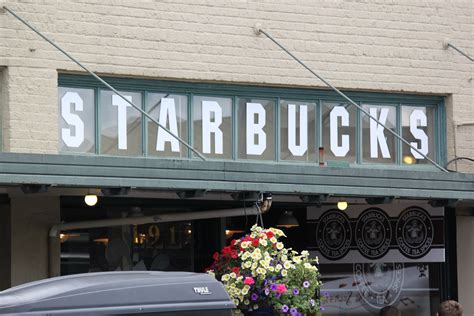 The Original Starbucks In Downtown Seattle Very Interesting Place To