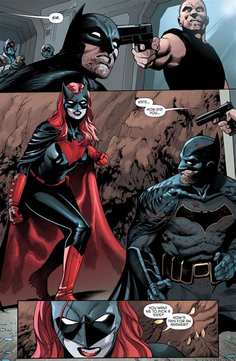 batwoman chooses batman over her father comicnewbies